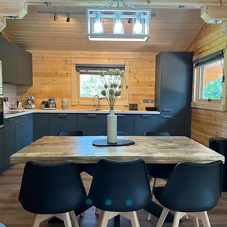 Brackenhill Camping *